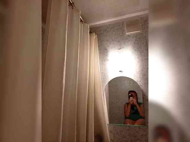 Malika25 webcam