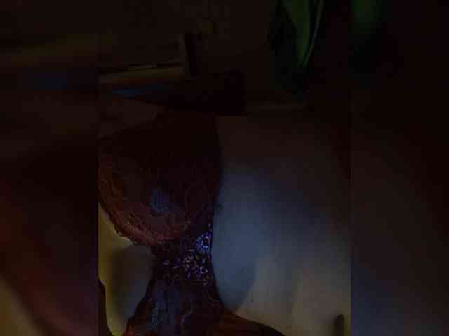 Malika25 webcam