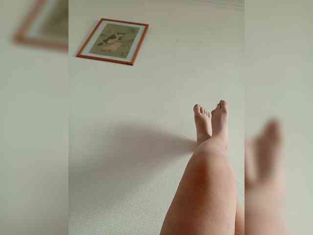 Malika25 webcam