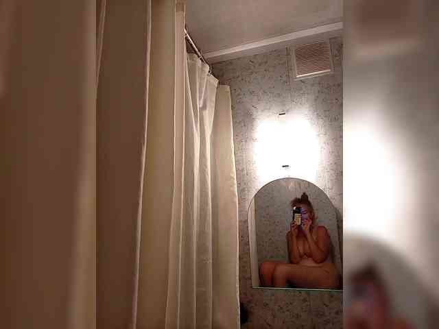 Malika25 webcam
