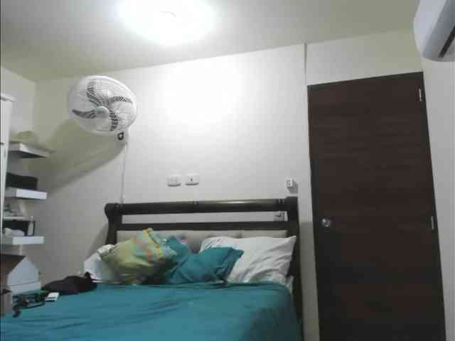 jump-rabbit- webcam