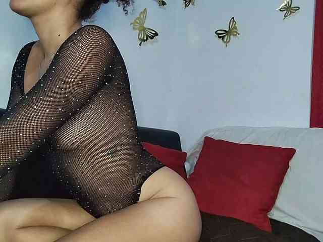 milu_curly webcam