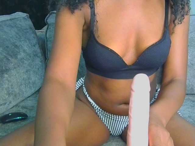 Eunisexy's BongaCams show and profile