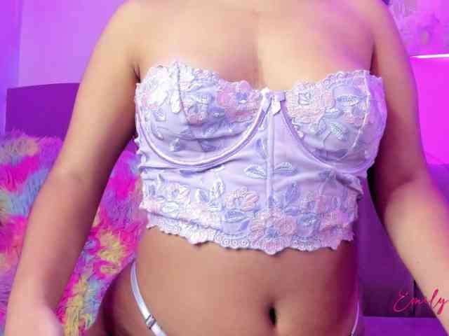EmilyPark69 webcam