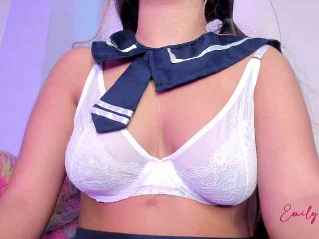 EmilyPark69 webcam
