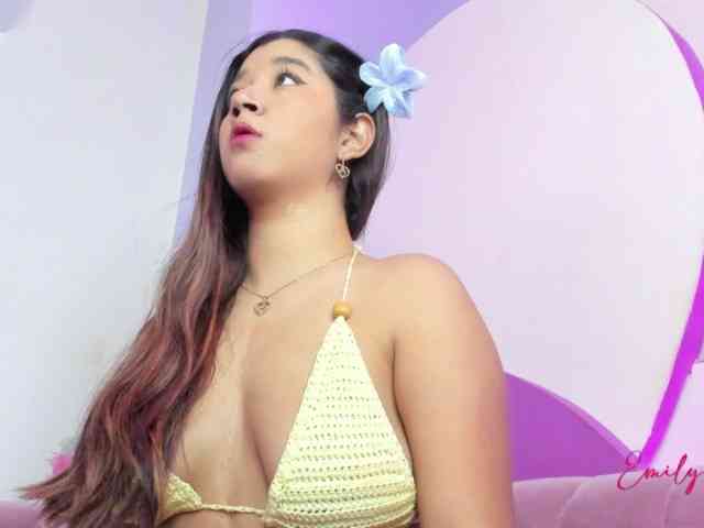 EmilyPark69 webcam