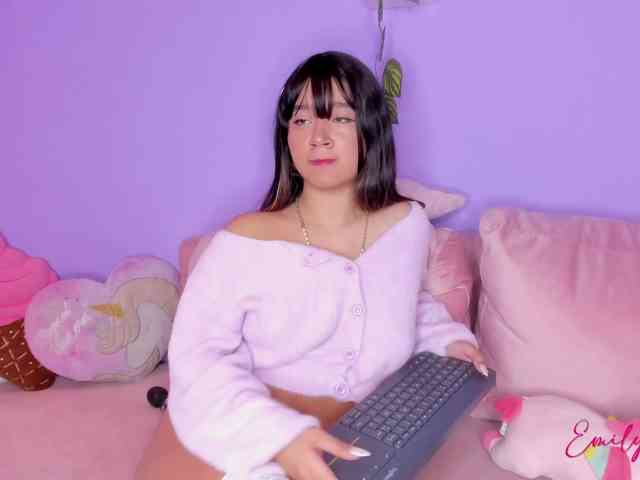 EmilyPark69 webcam