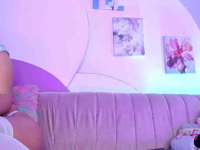 EmilyPark69 webcam