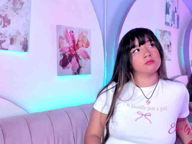 EmilyPark69 webcam