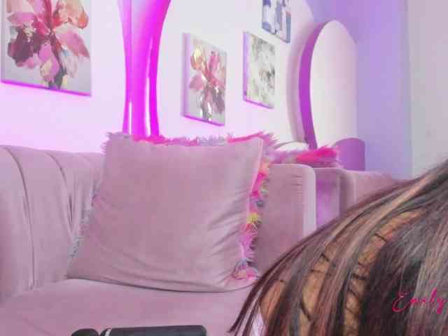EmilyPark69 webcam