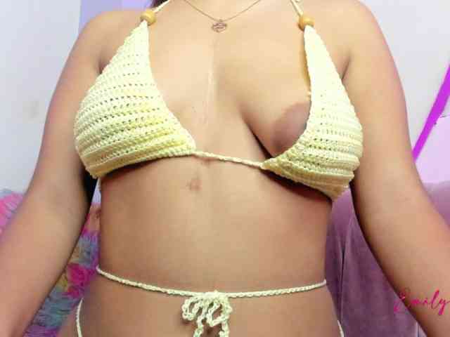 EmilyPark69 webcam