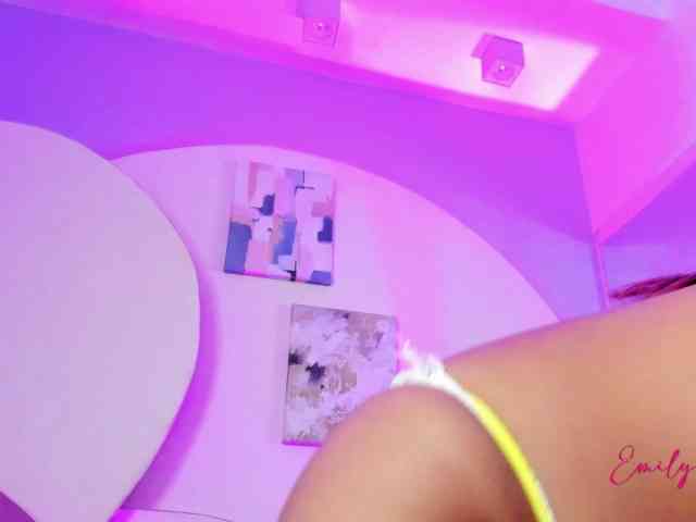 EmilyPark69 webcam
