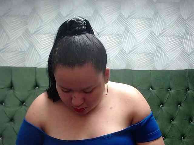 camilleblack01 webcam