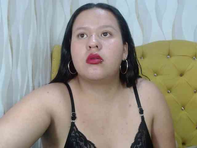 camilleblack01 webcam