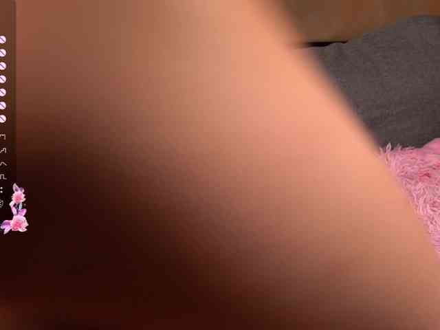 adult camming LolaLevvis