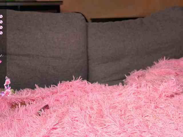 LolaLevvis webcam
