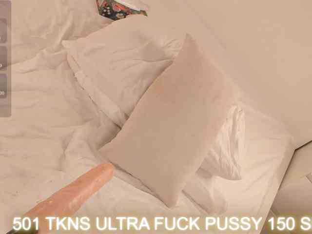 LolaLevvis webcam