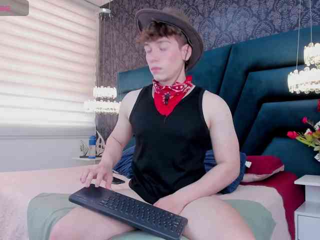 TaylerWhite TaylerWhite