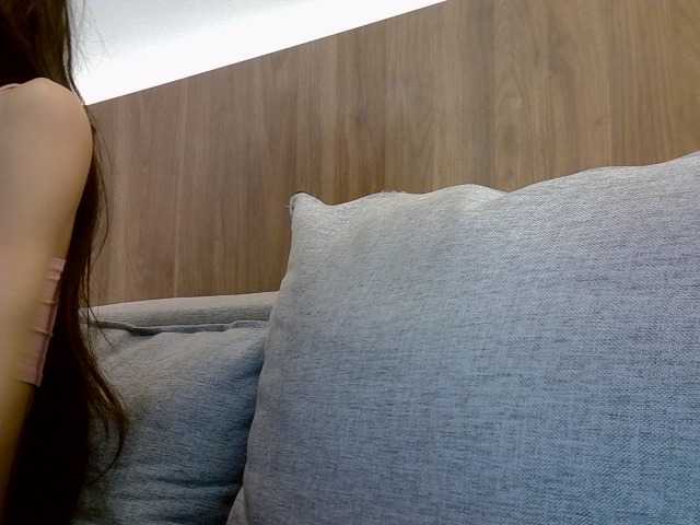 SkinnyKitty webcam bongacams model stream image