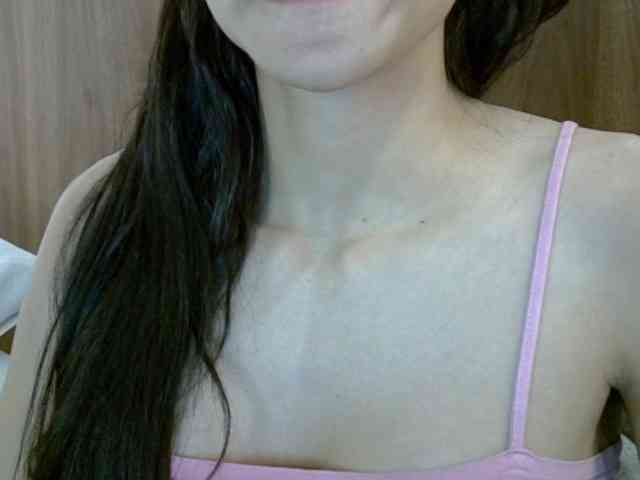 SkinnyKitty webcam
