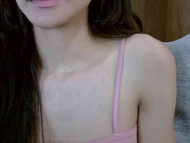 SkinnyKitty webcam