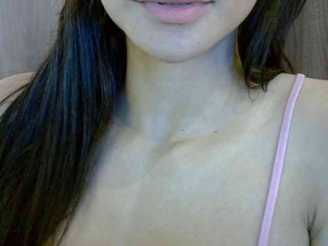 SkinnyKitty webcam