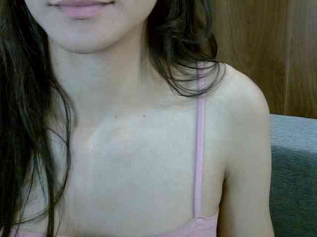 SkinnyKitty webcam