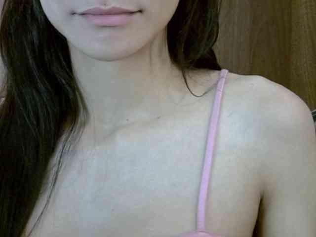SkinnyKitty webcam