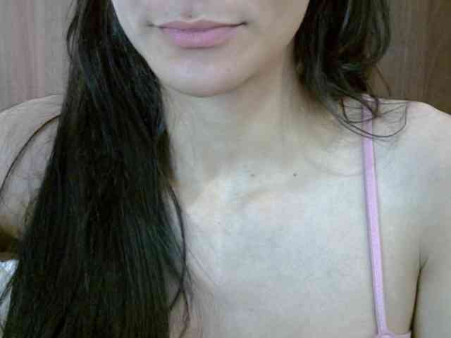 SkinnyKitty webcam