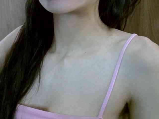 SkinnyKitty webcam
