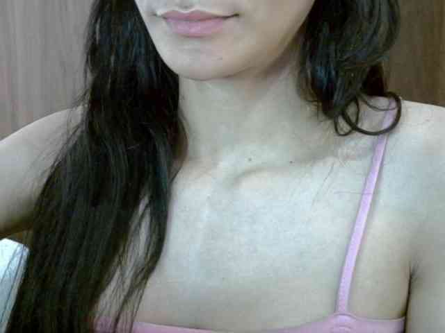 SkinnyKitty webcam