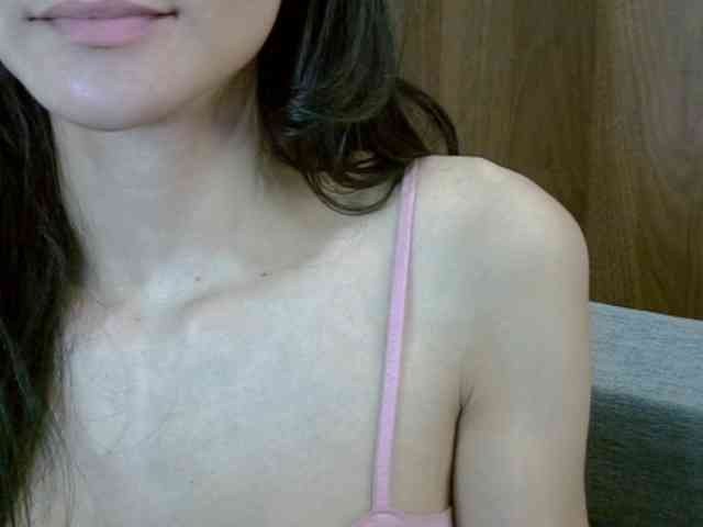 SkinnyKitty webcam