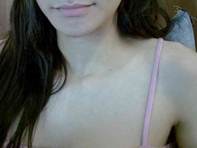 SkinnyKitty webcam
