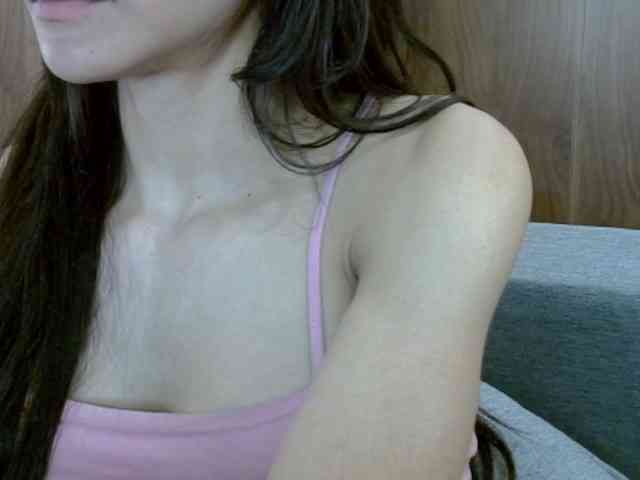 SkinnyKitty webcam