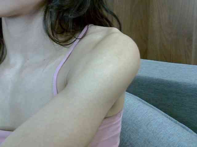 SkinnyKitty webcam