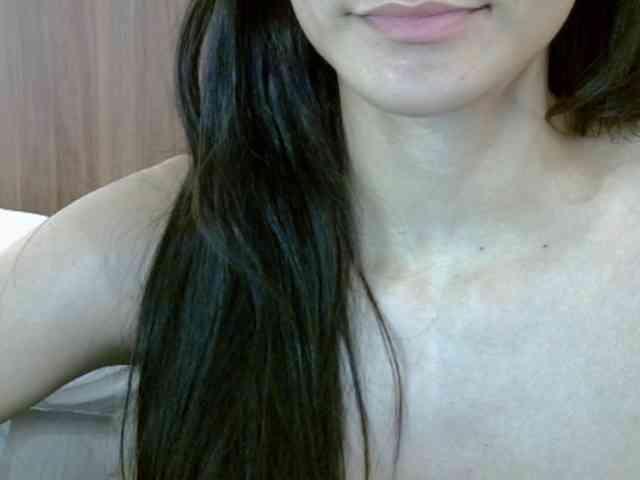 SkinnyKitty webcam