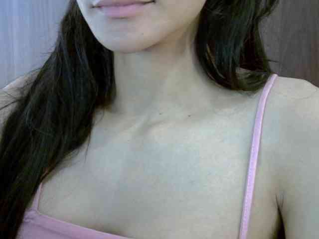 SkinnyKitty webcam