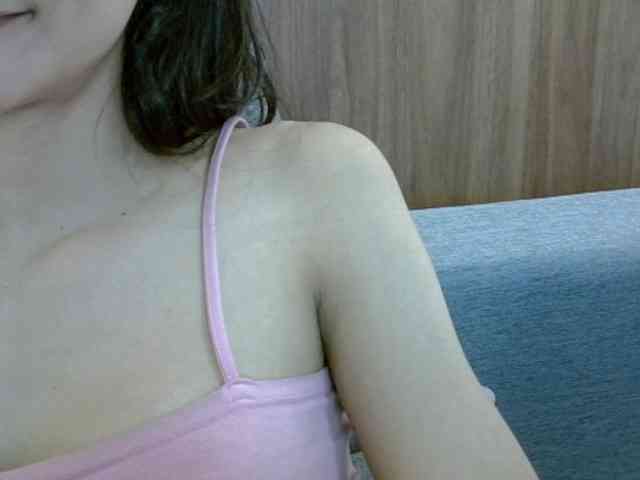 SkinnyKitty webcam