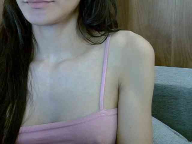 SkinnyKitty webcam