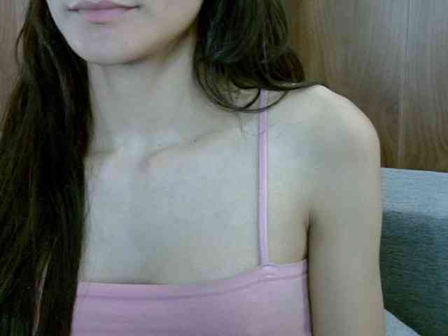 SkinnyKitty webcam