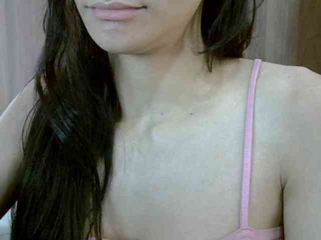 SkinnyKitty webcam