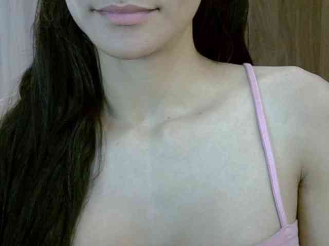 SkinnyKitty webcam