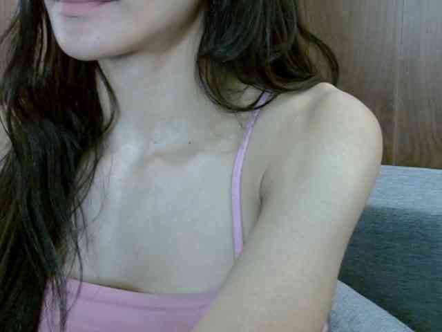 SkinnyKitty webcam