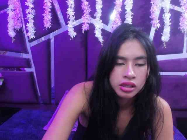 MiaaDavis webcam