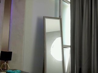 MayaCollins Porn Show