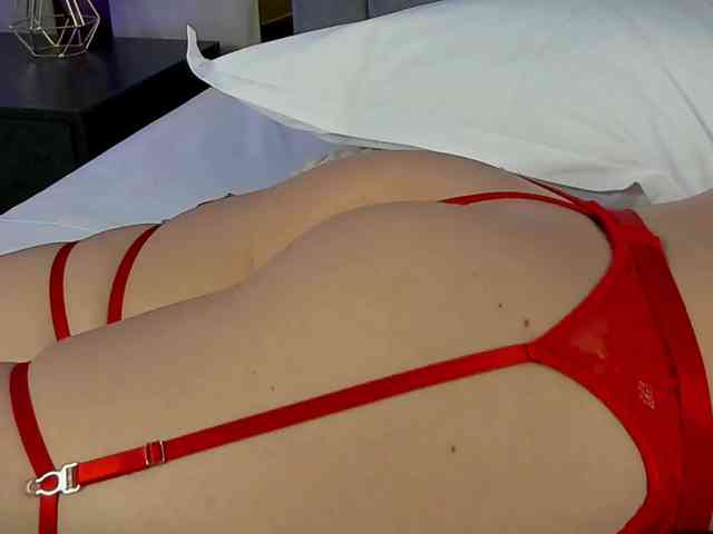 MayaCollins webcam