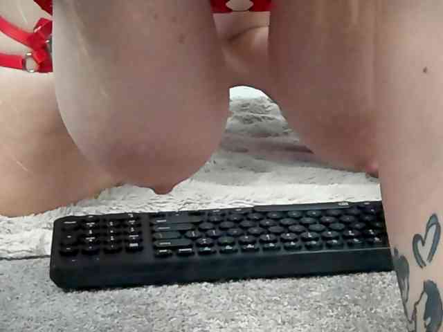 MayaCollins webcam