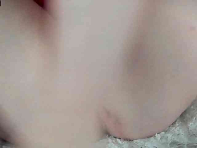 MayaCollins webcam