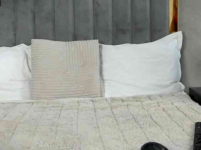 MayaCollins webcam