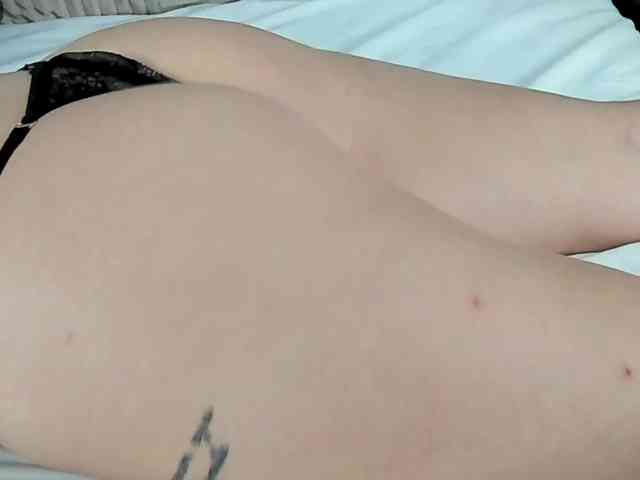 MayaCollins webcam